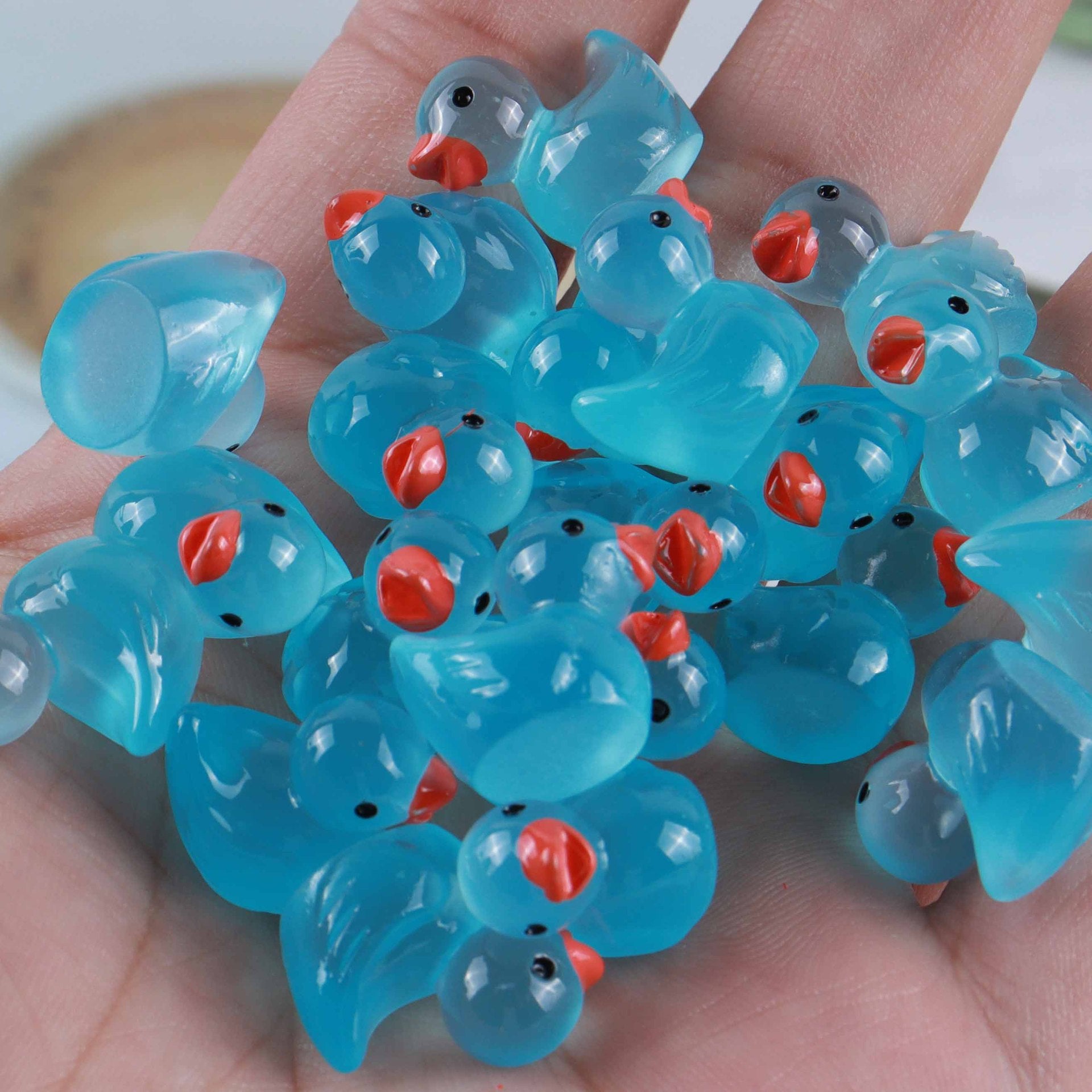 250 Premium Luminous Mini Resin Ducks